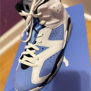 Air Jordan 6 Retro University Blue